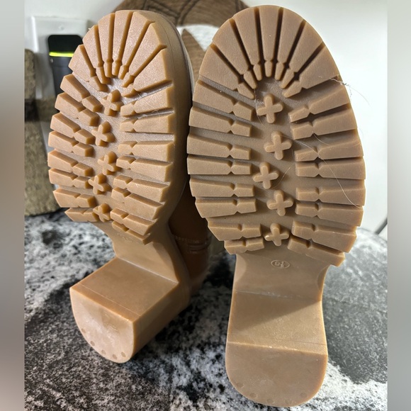 Universal Thread tie-up heeled combat winter boots size 9.5, Brand new - Picture 7 of 7